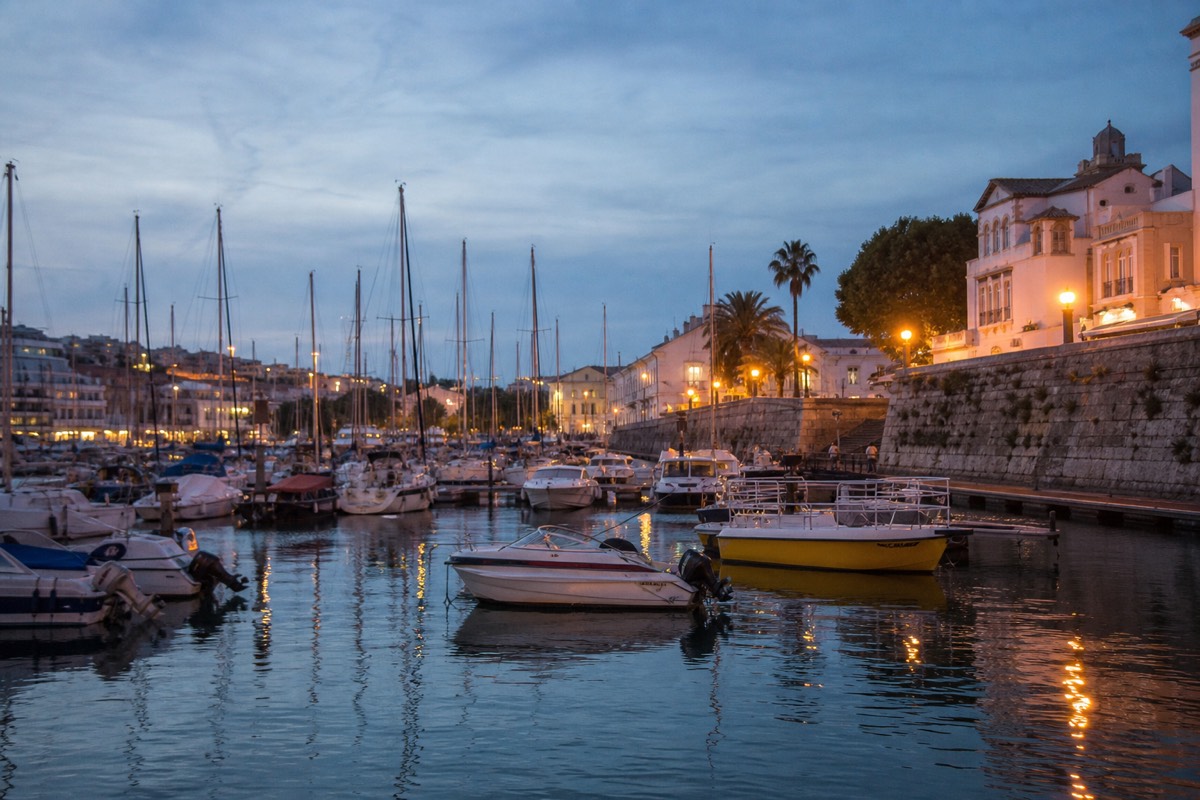 Marina de Lagos, where the boat tours depart