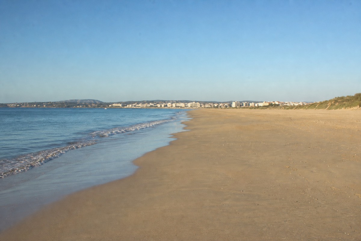 Meia Praia, the long sandy beach east of Lagos marina