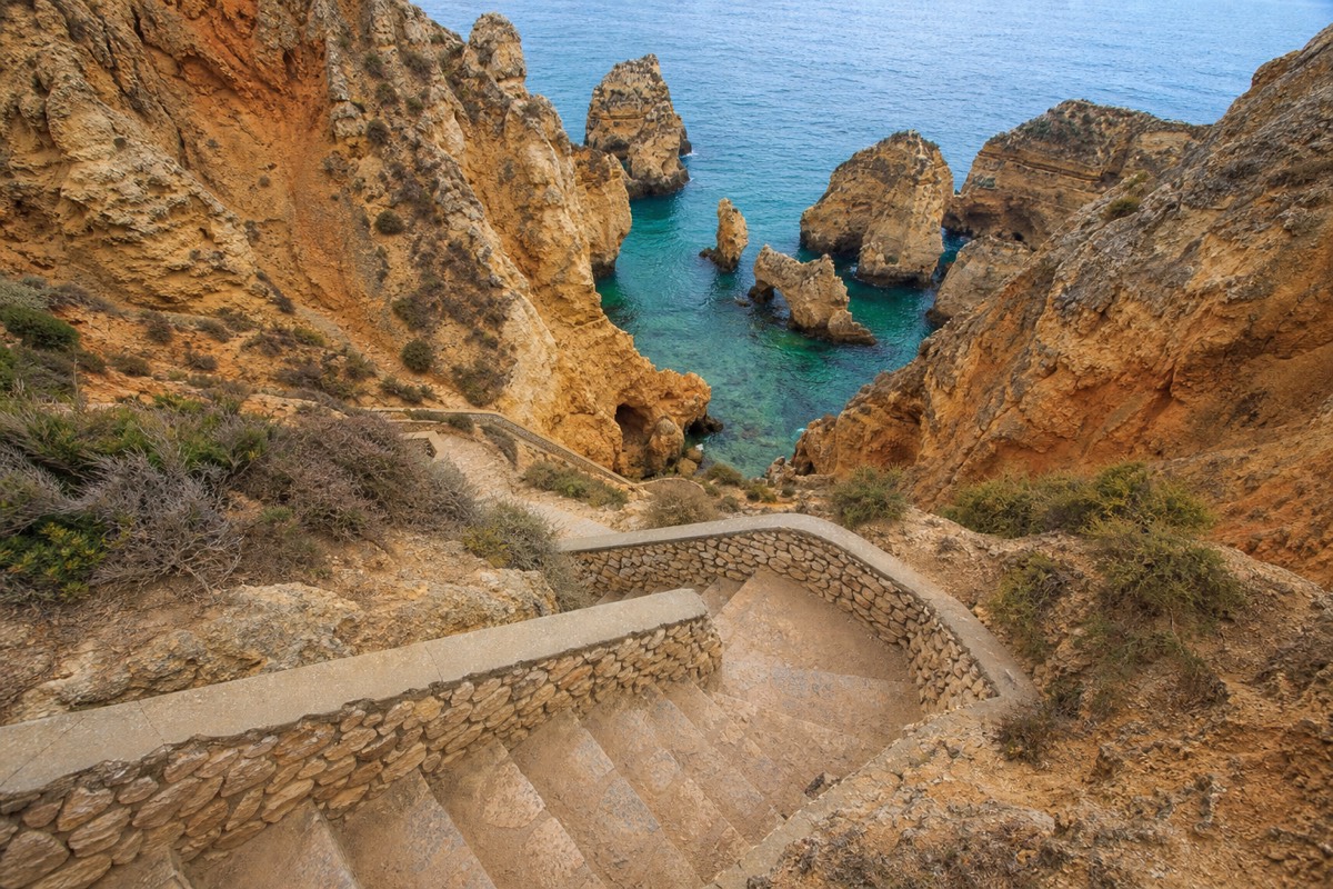 The steep staircase down to the water at Ponta da Piedade